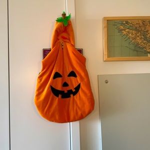 SOLD - Dog Halloween Costume 🎃